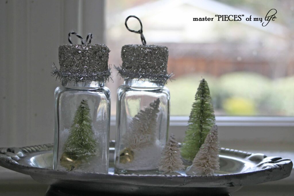 Christmas S&P shaker snow globe