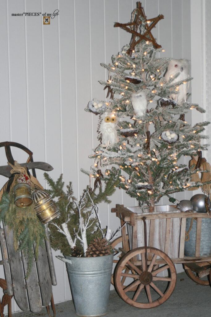 Owl Outdoor Christmas sTree