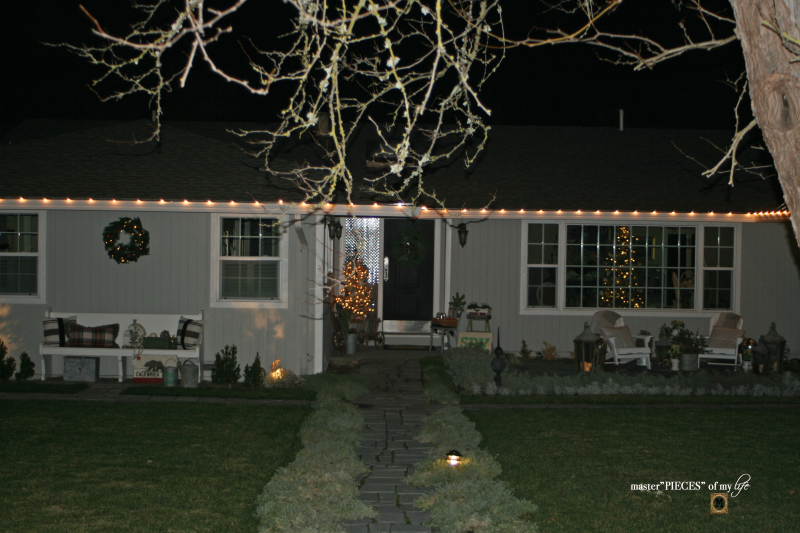 Christmastime outside10