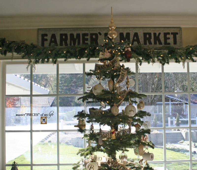 A trimmed christmas tree4