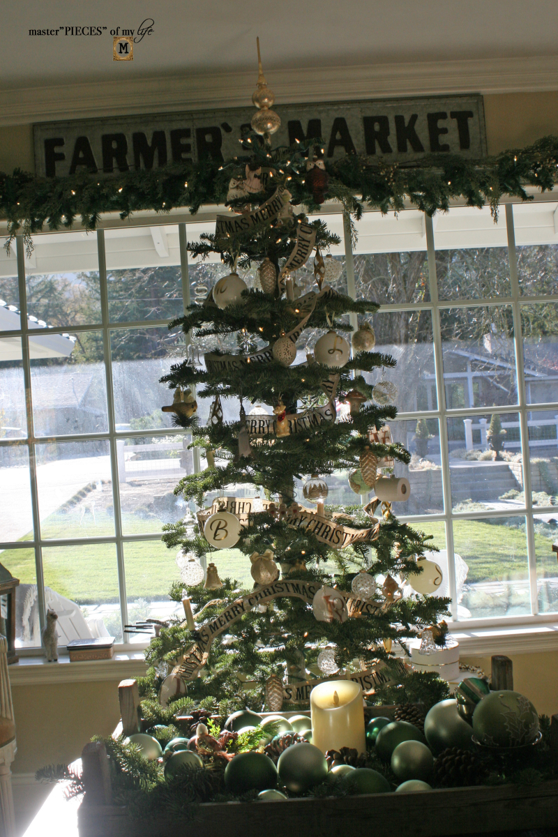 A trimmed christmas tree5
