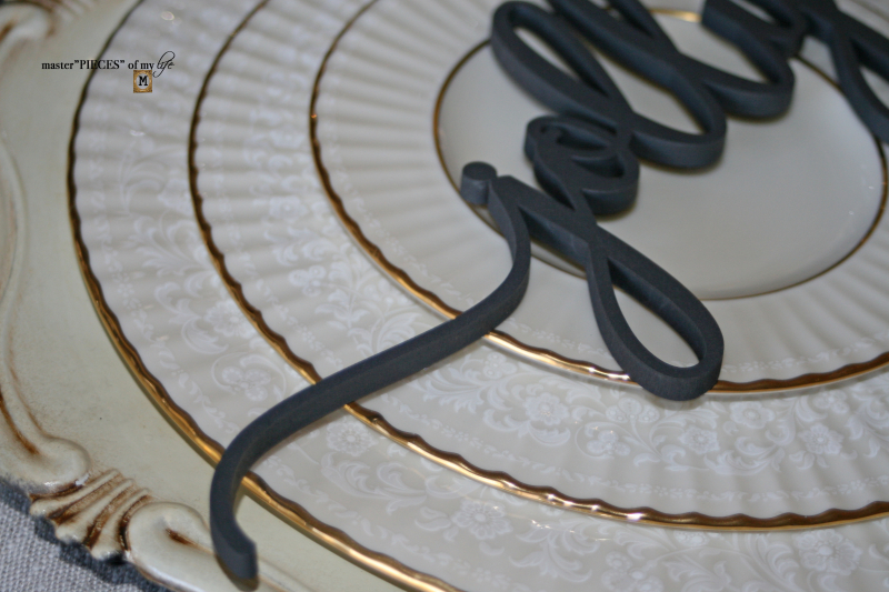 Sentiment Christmas tablescape8