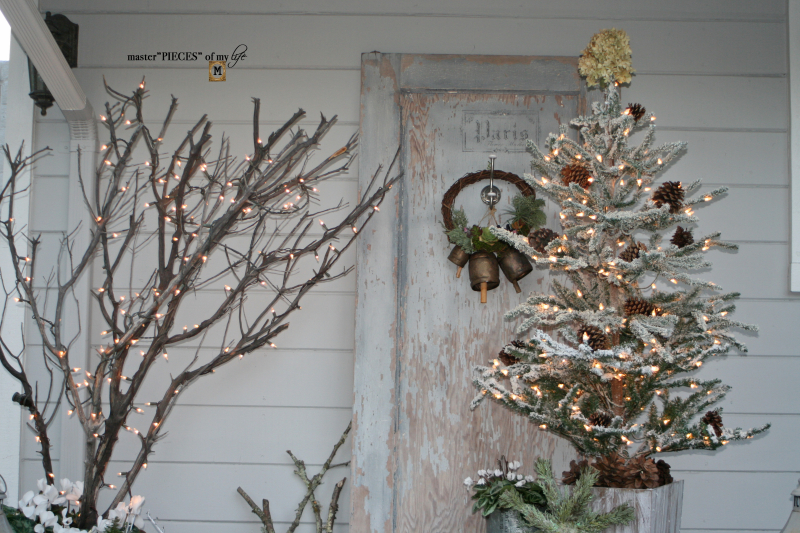 A vintage door & a petite Christmas tree1 A vintage door & a petite Christmas tree1