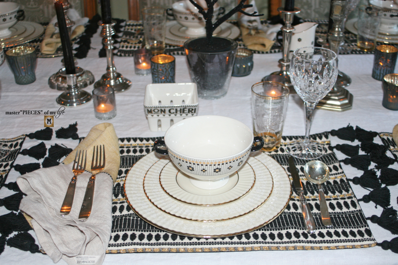 Glitzy halloween tablescape 2 Glitzy halloween tablescape 2