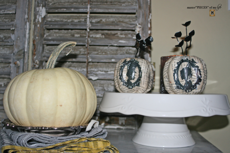 Glitzy halloween tablescape 11 Glitzy halloween tablescape 11