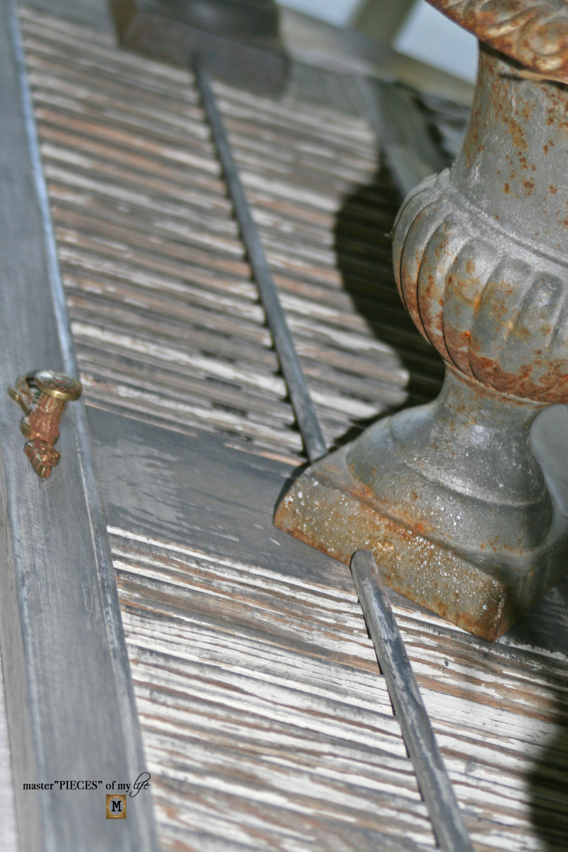 Chippy shutter centerpiece 8