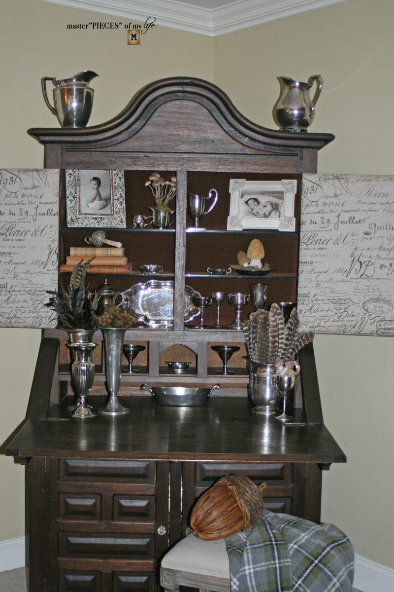 Secretary desk dressed up for fall 8