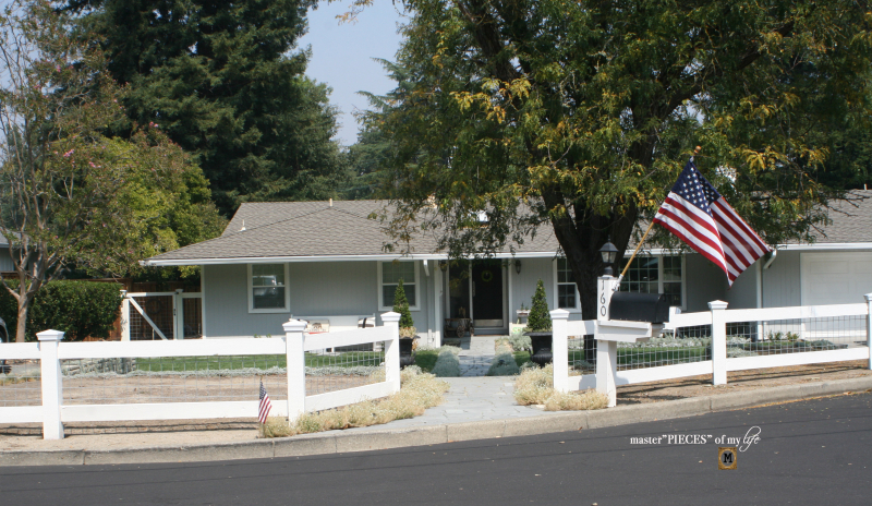 how to build a Hog wire fence