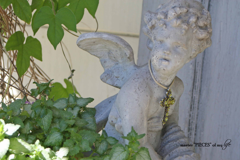 Gray container gardening7