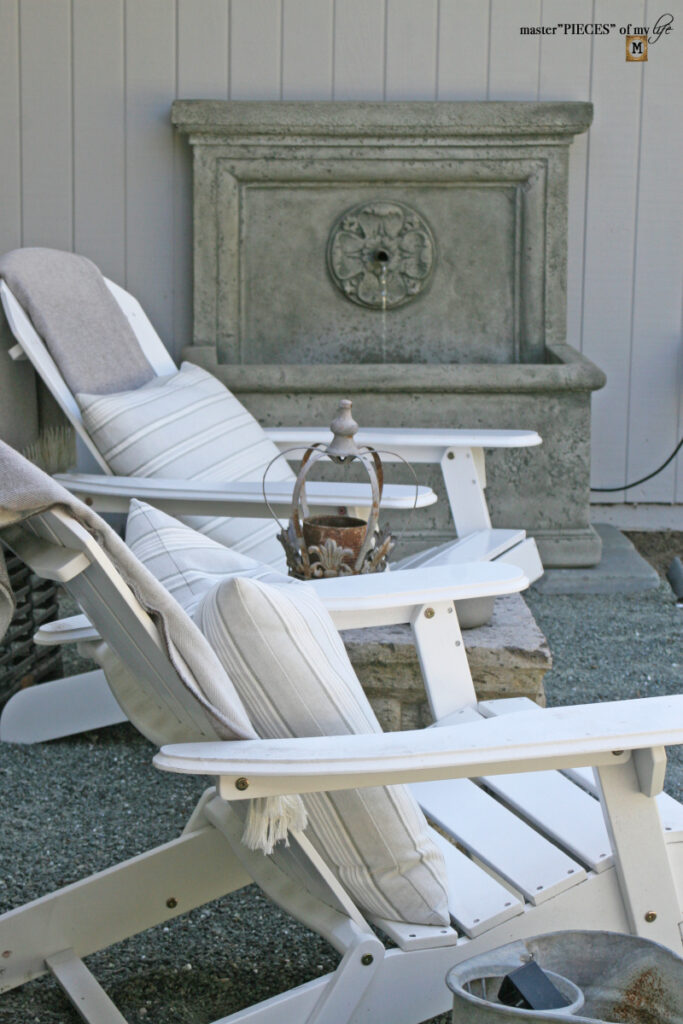 Front sitting area Outdoor room