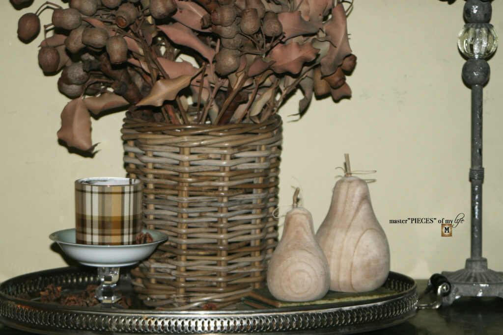 fall decor vignette