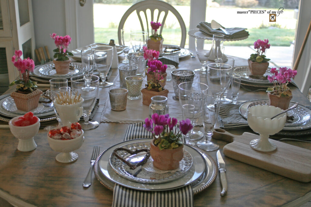 galantine's tablescape