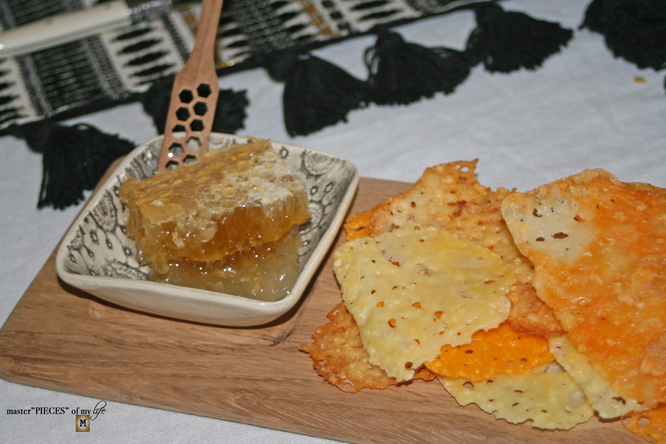 honeycomb cheesy cracker appetizer