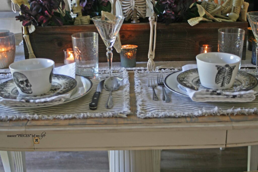 halloween table styling