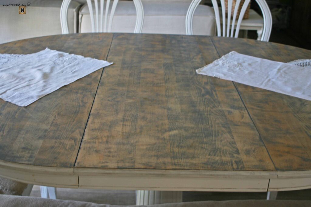 how to create table runner from vintage linens