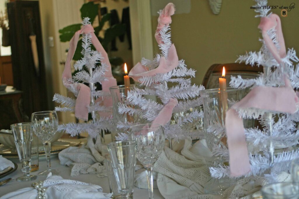 pretty in pink table