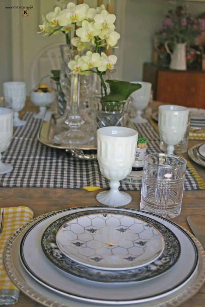 orchid and honeycomb tablescape