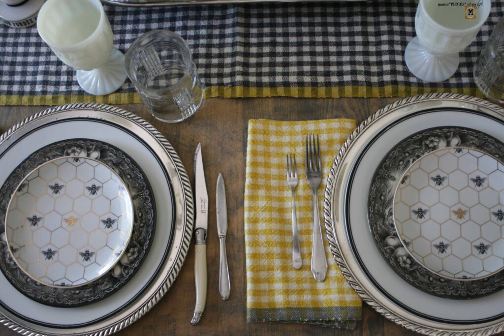 honeybee tablescape