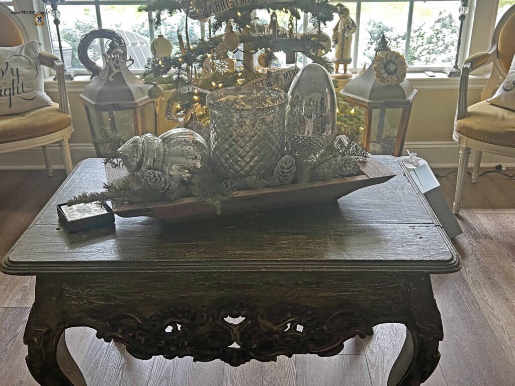 Christmas vignette in a dough bowl