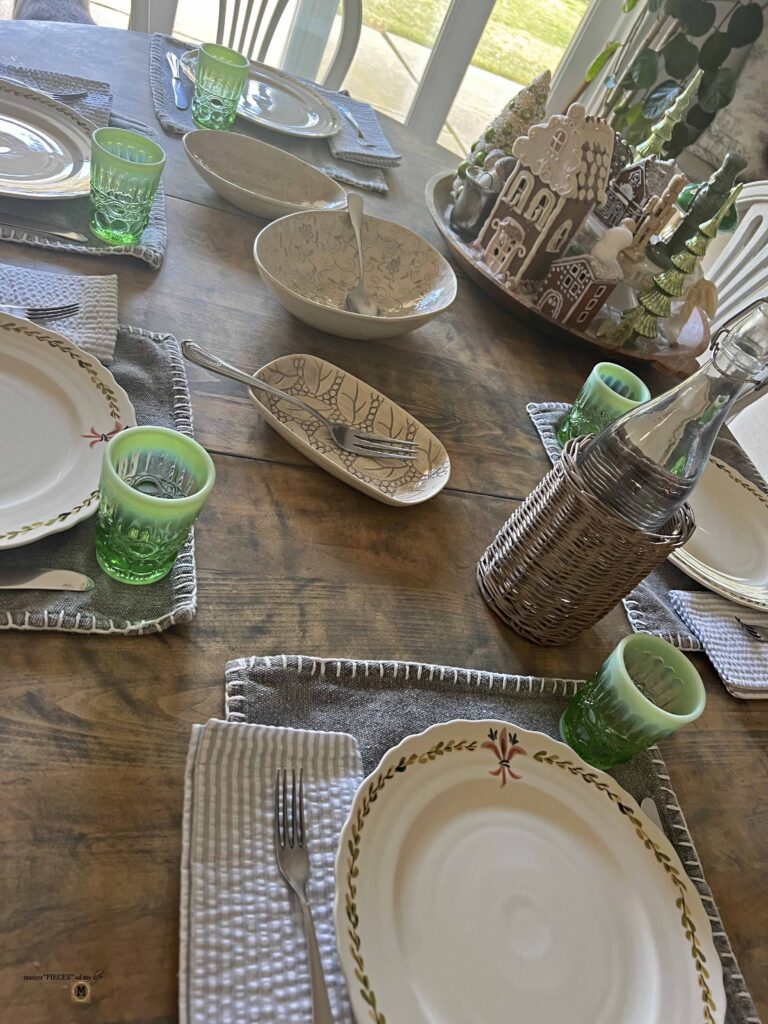 holiday tablescape roundup