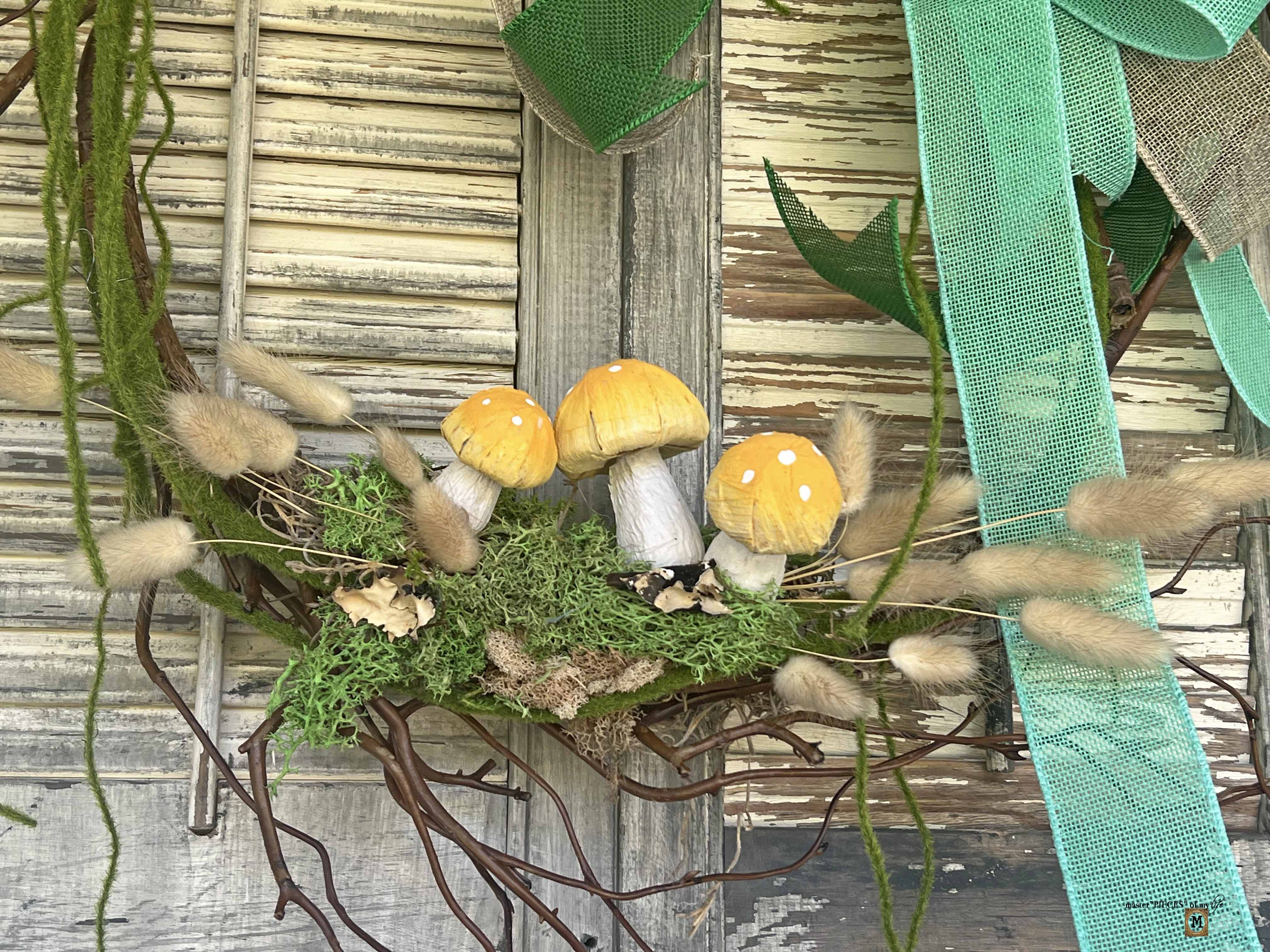 wispy mushroom wreath DIY