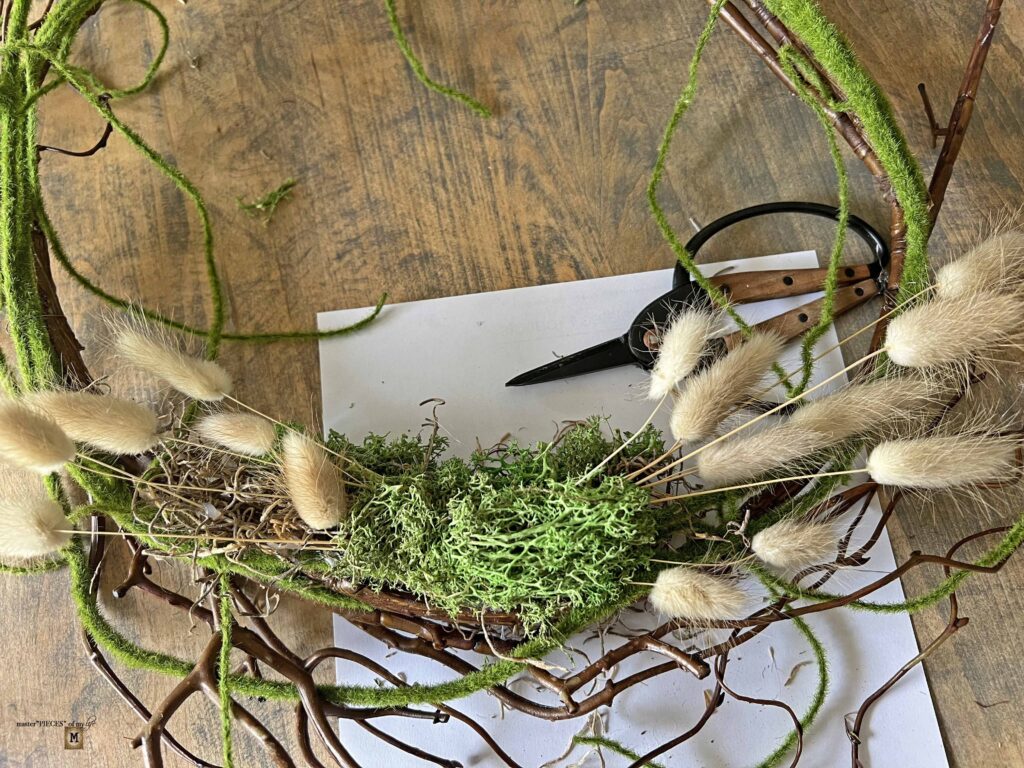 wispy mushroom wreath DIY