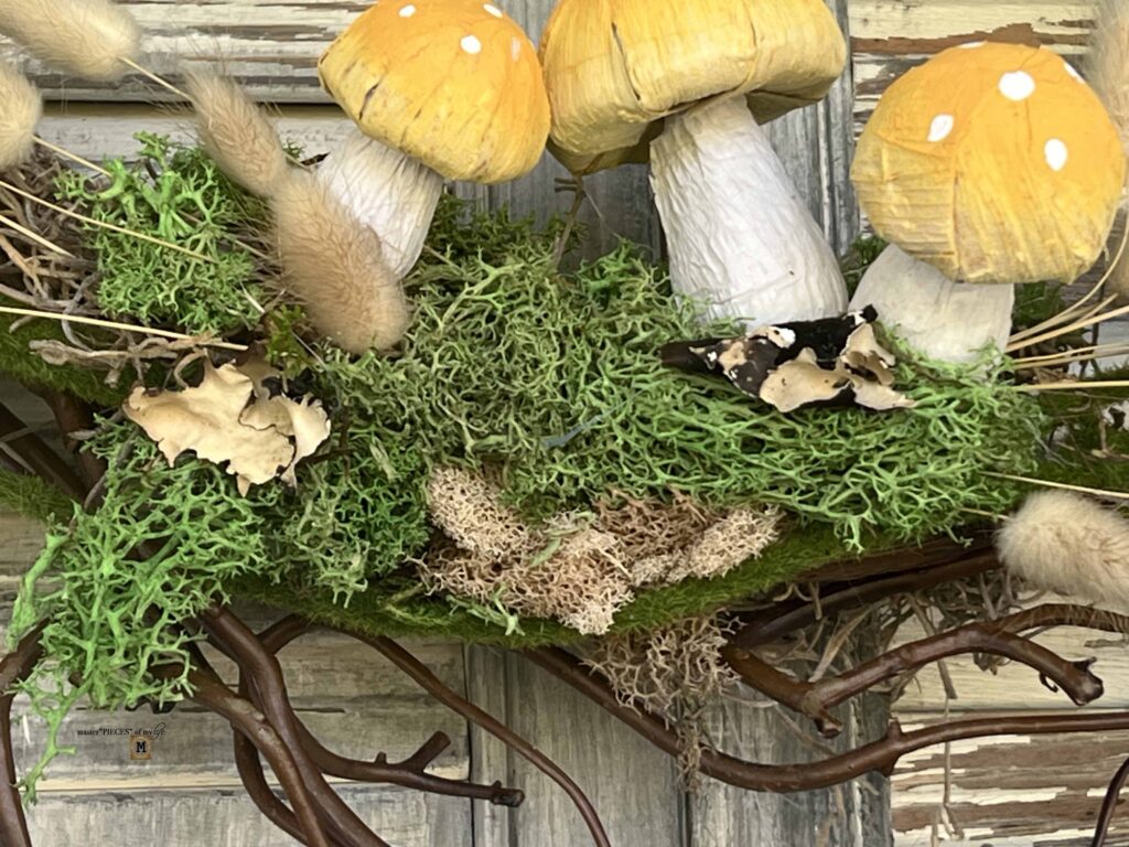 wispy mushroom wreath DIY