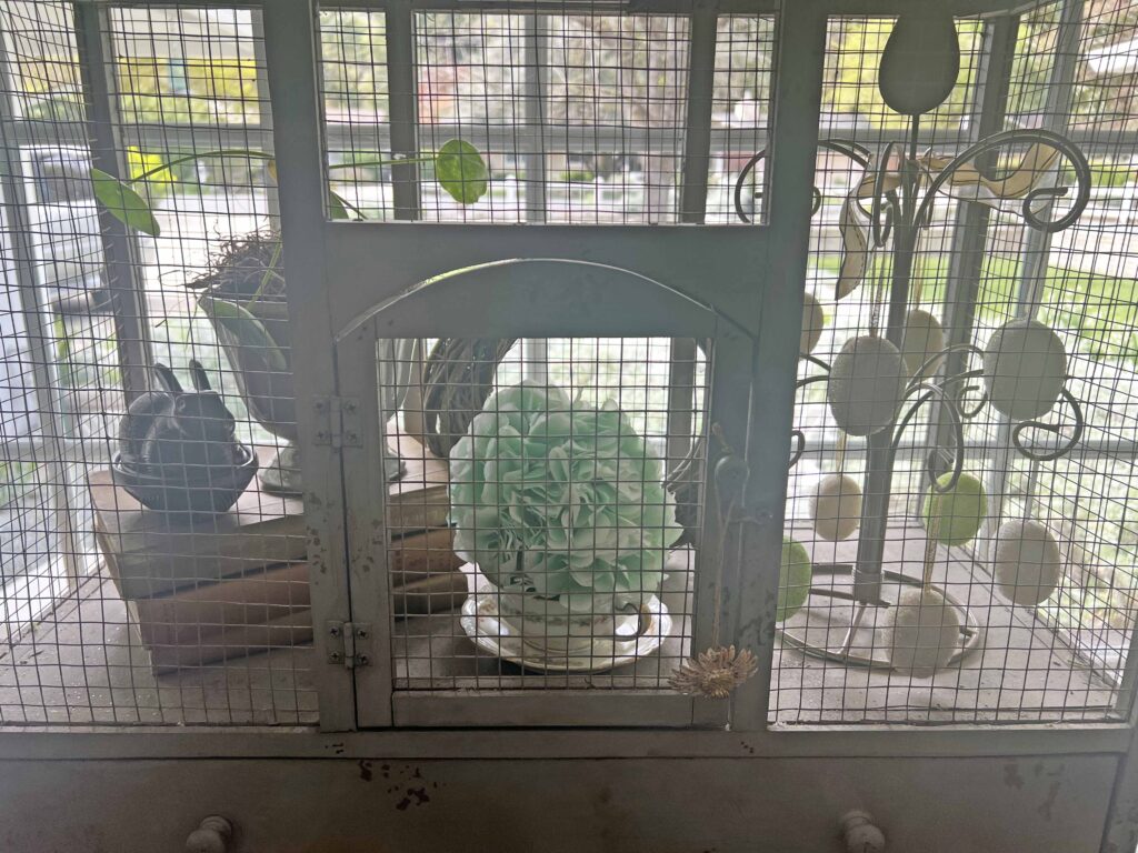 green & yellow Easter coffee table vignette