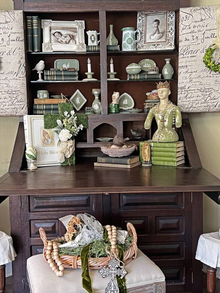 traditional Easter decor vignette