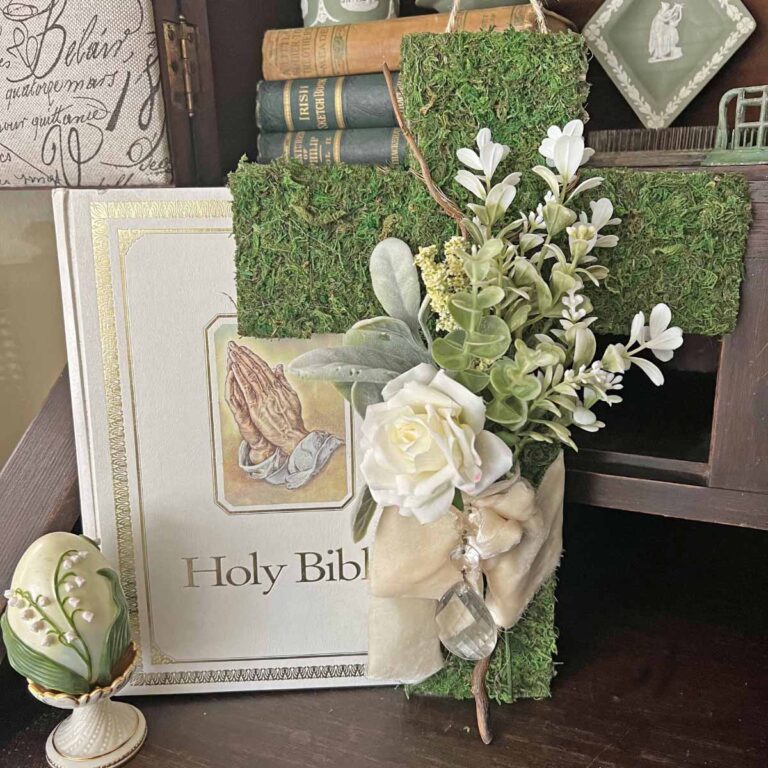 Traditional Easter Decor Vignette