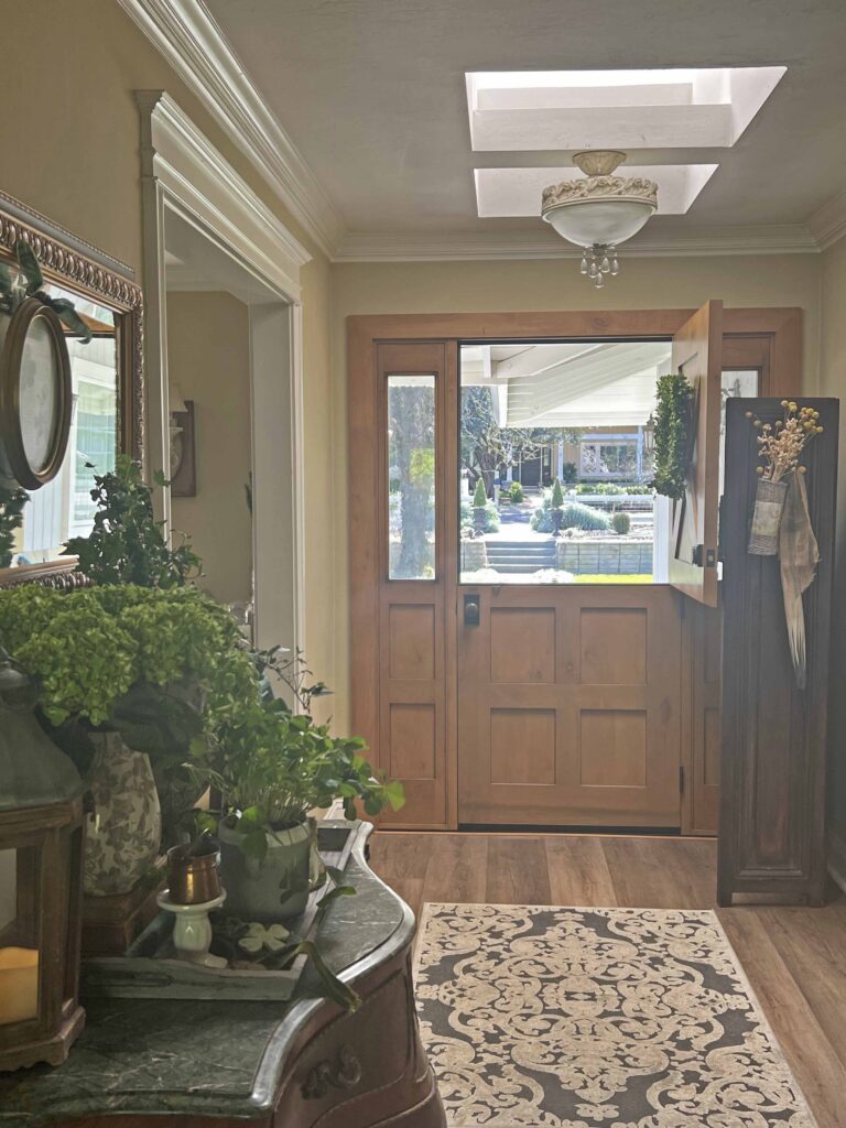 Botanical St. Patrick's Day vignette