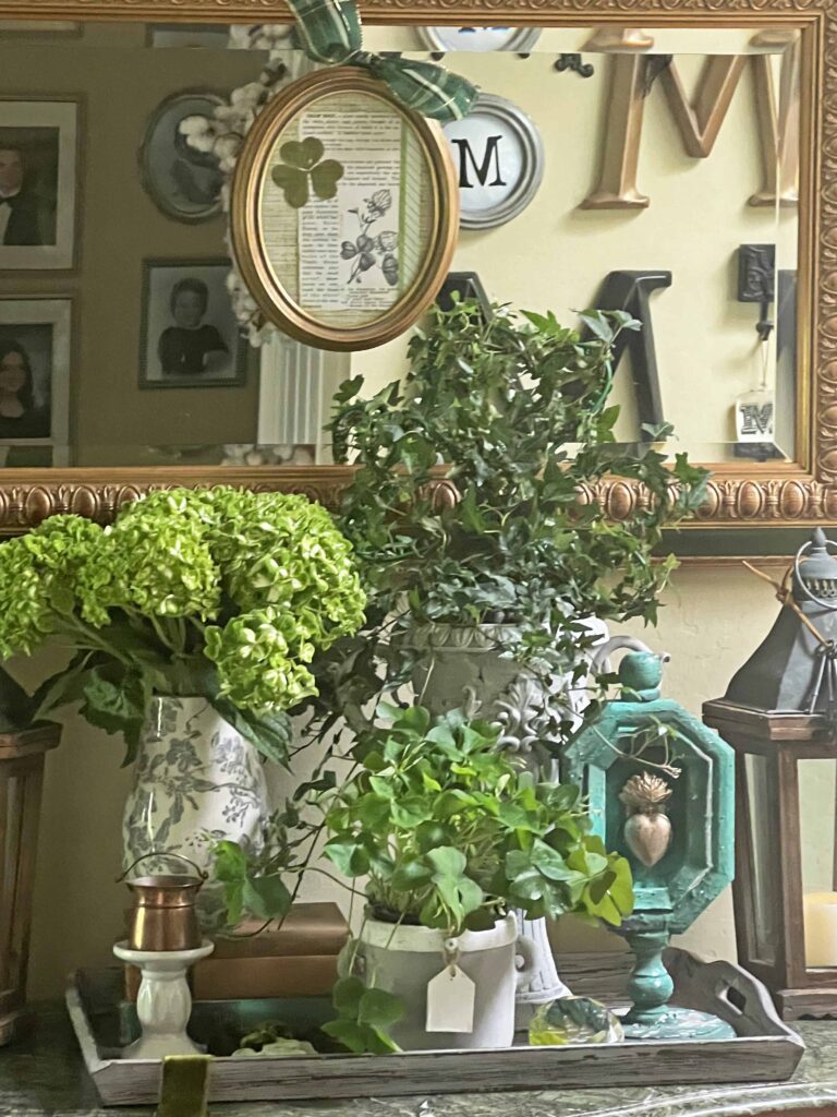 Botanical St. Patrick's Day vignette