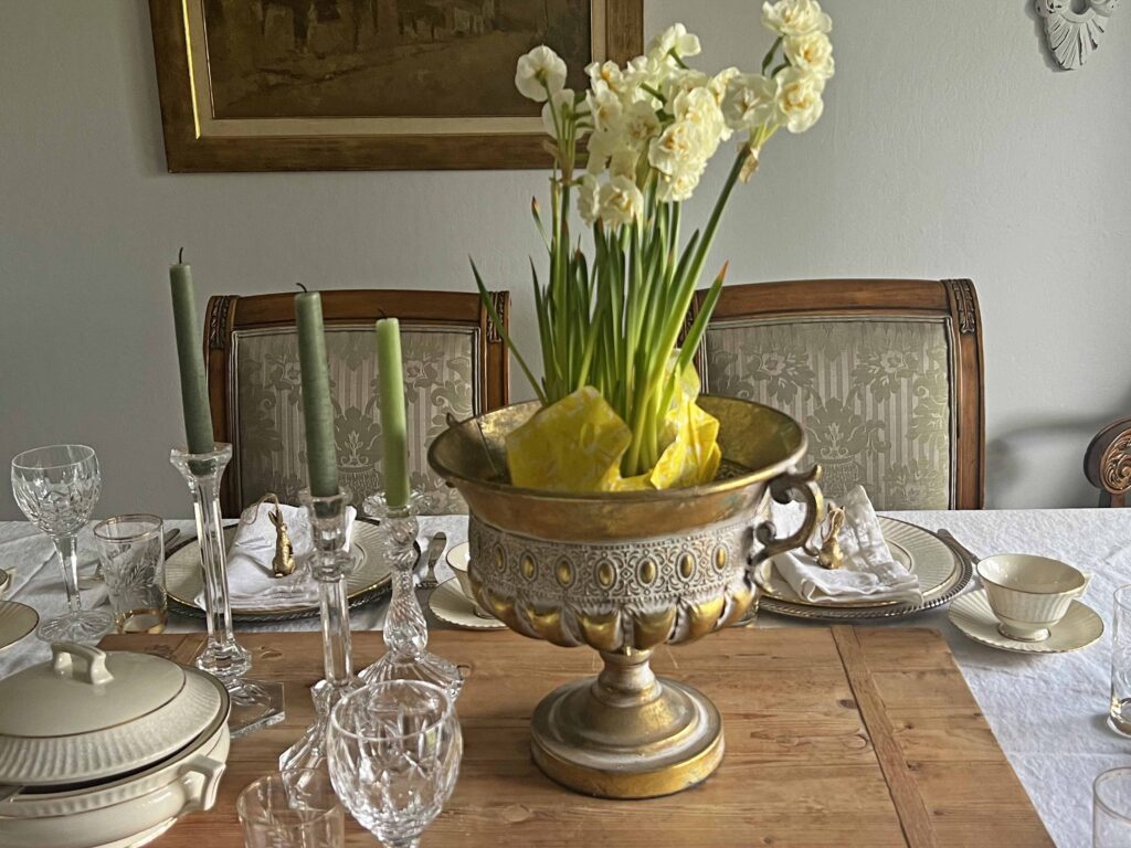 gold bunny Easter table
