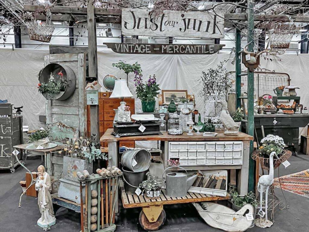 2nd hand shopping at the great junk hunt