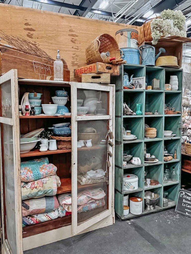 2nd hand shopping at the great junk hunt