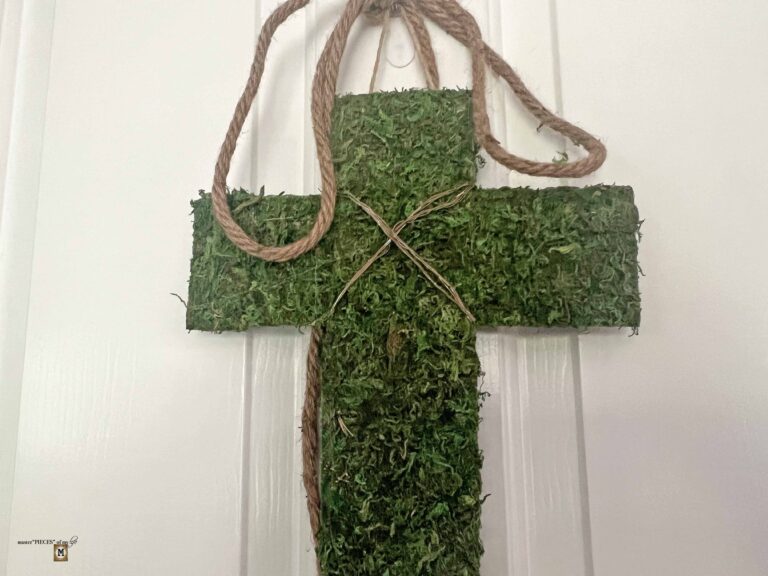 How to Make Your own DIY Moss Cross for Easter