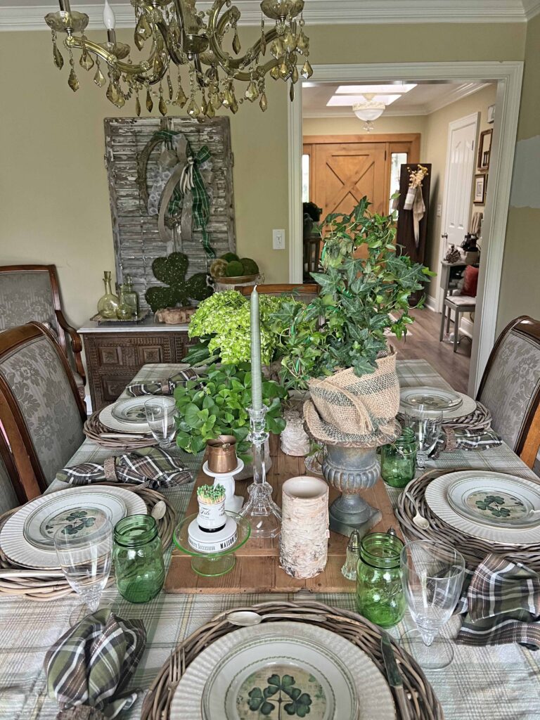 shamrock St. Patrick's Day table