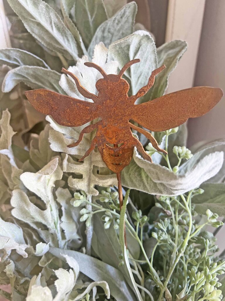 Queen Bee plant stake