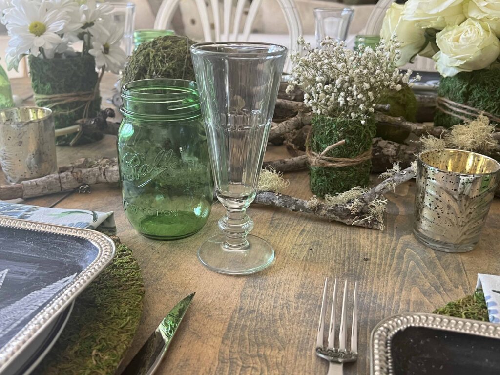 woodsy spring blooming table scape