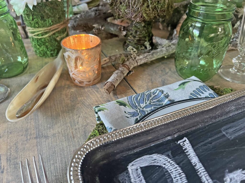 woodsy spring blooming table scape