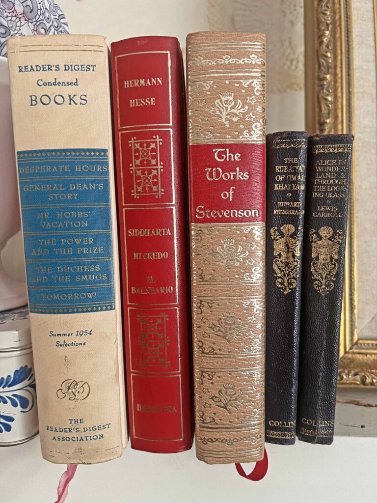 stylish thrifted patriotic decor