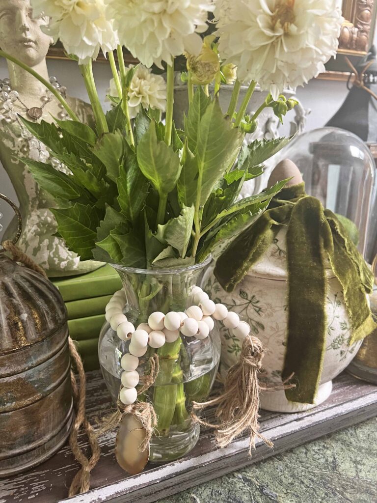 easy wood garland with agate charm