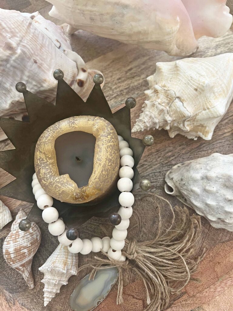 easy wood garland with agate charm