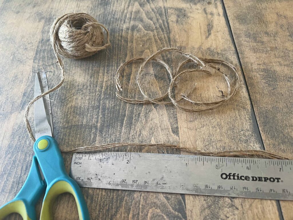 easy wood garland with agate charm