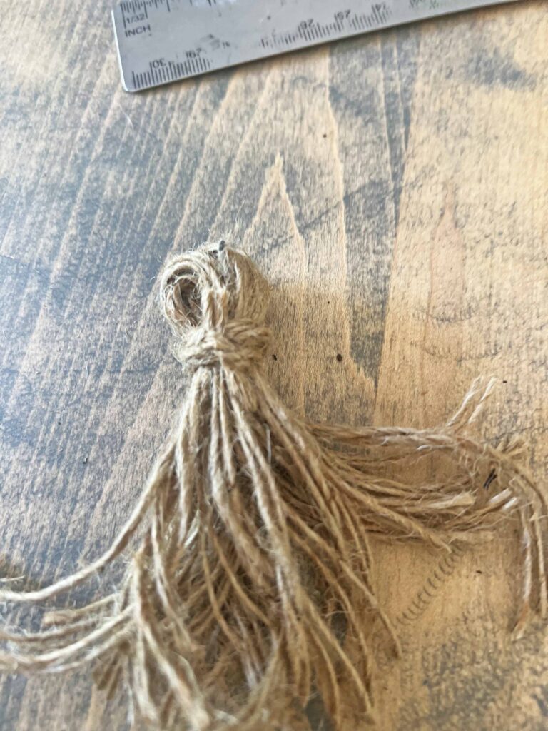 easy wood garland with agate charm