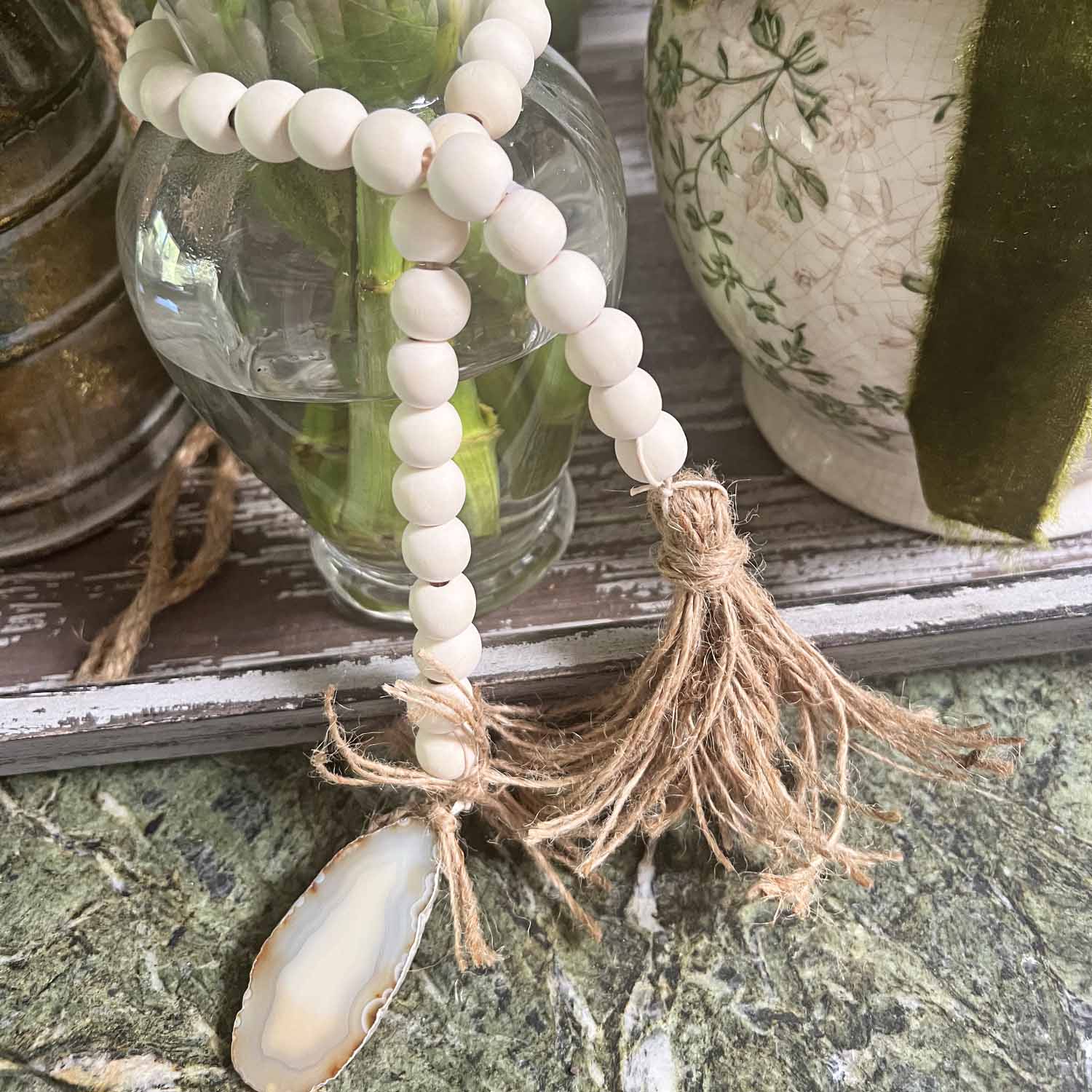 easy wood garland with agate charm