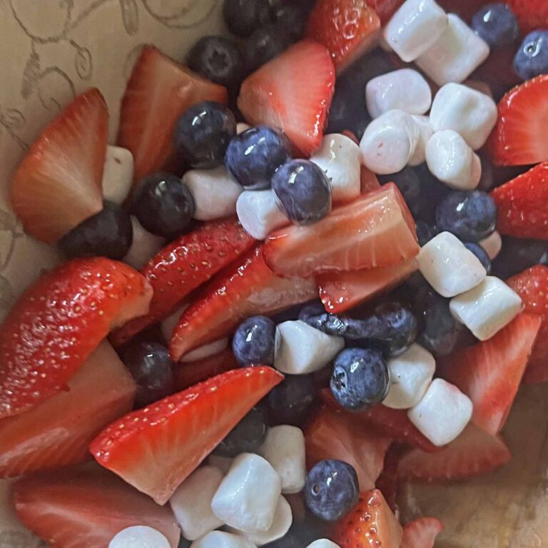 Sweet Summer Berry Salad Recipe
