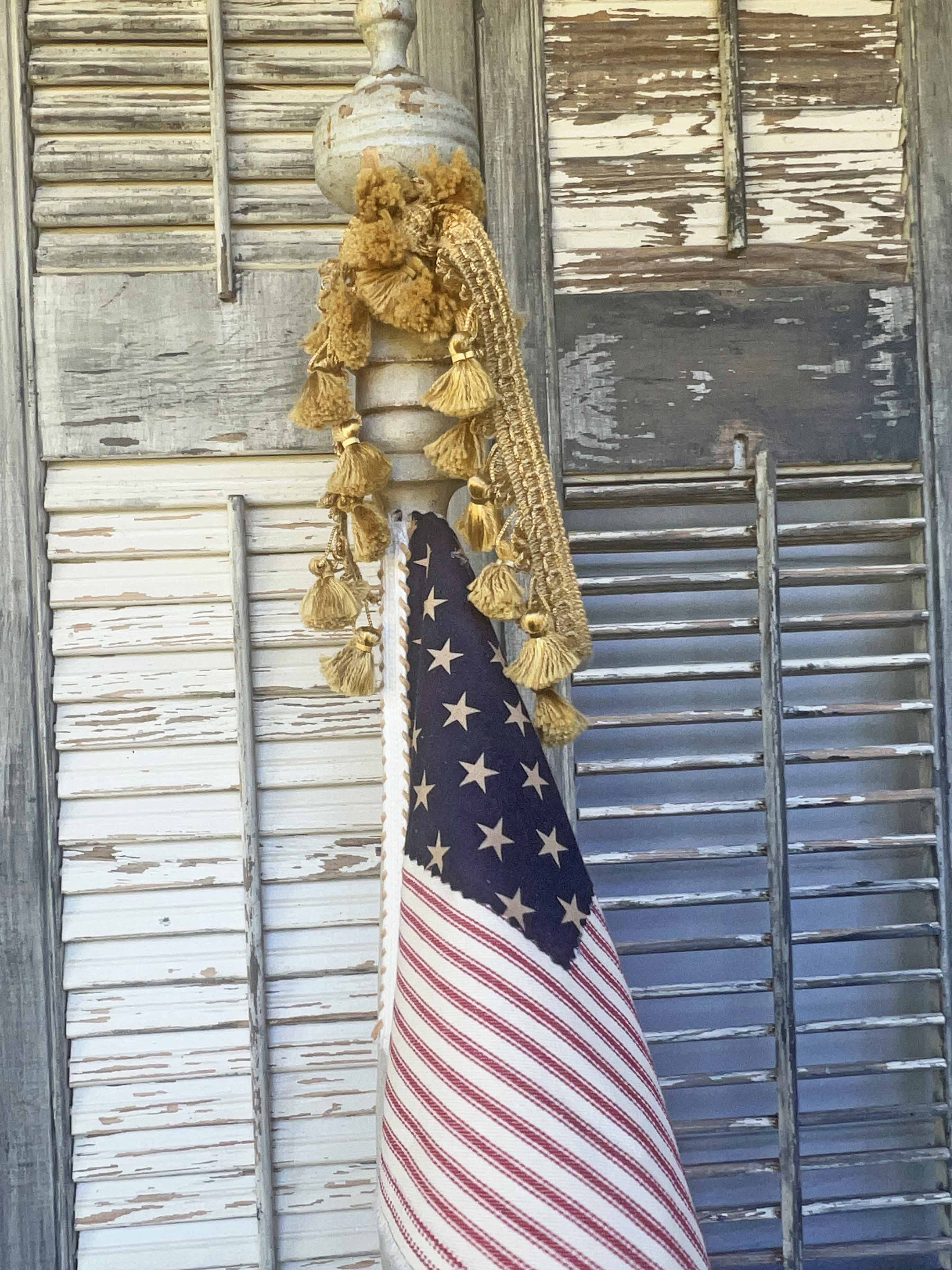 vintage spindle flag DIY