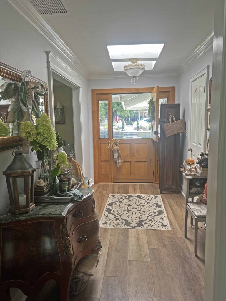 Summer Foyer with Thrifted Finds