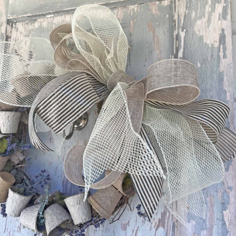 a Bow Tutorial – How to Create the most Fantastic Ribbon Masterpiece